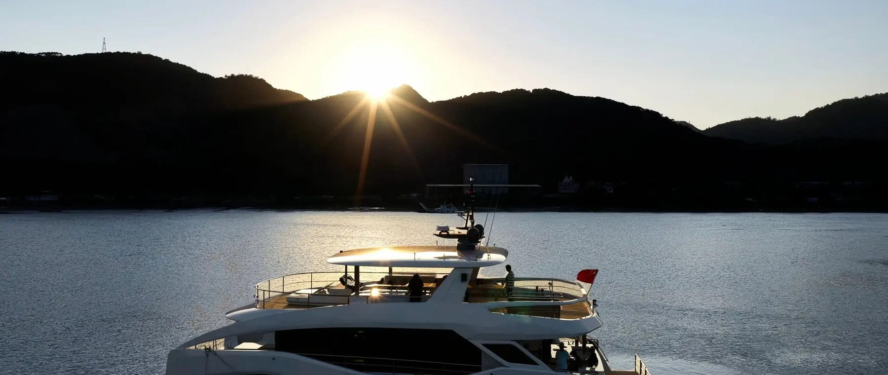 TONJO integrated yacht helm — official company image | Official source: https://yachtingventures.co/tonjo-to-bring-automotive-autonomy-expertise-to-the-us-marine-market-at-ibex/