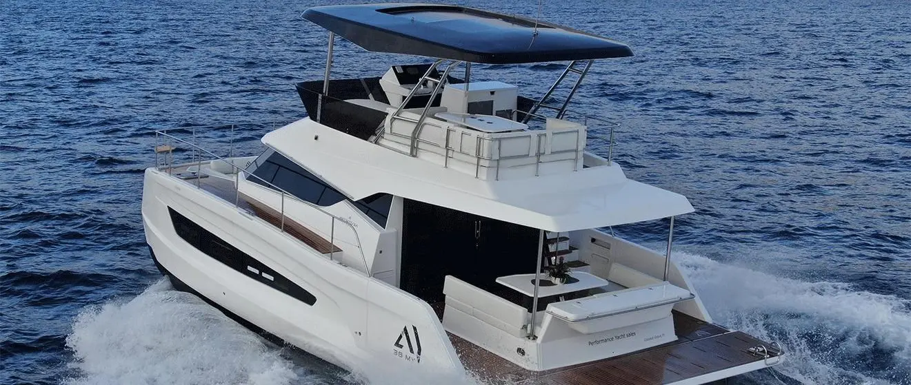 Official source-specific editorial image. Source: https://aventura-yachts.com/aventura-38-fly/