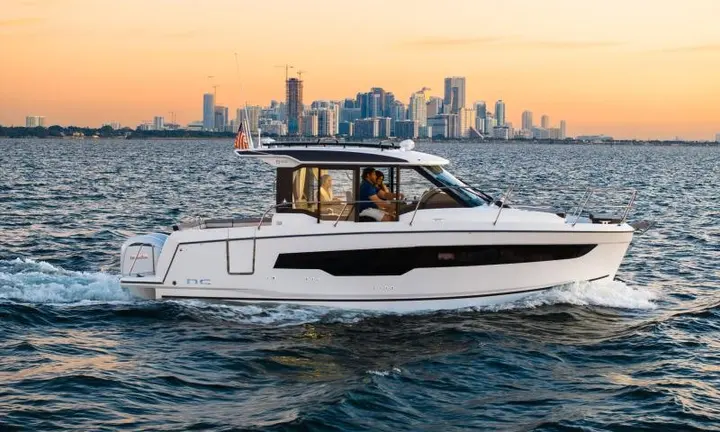 Official boat-builder photograph | Jeanneau NC 895 Series 2 Takes the Family Weekender Beyond Summer