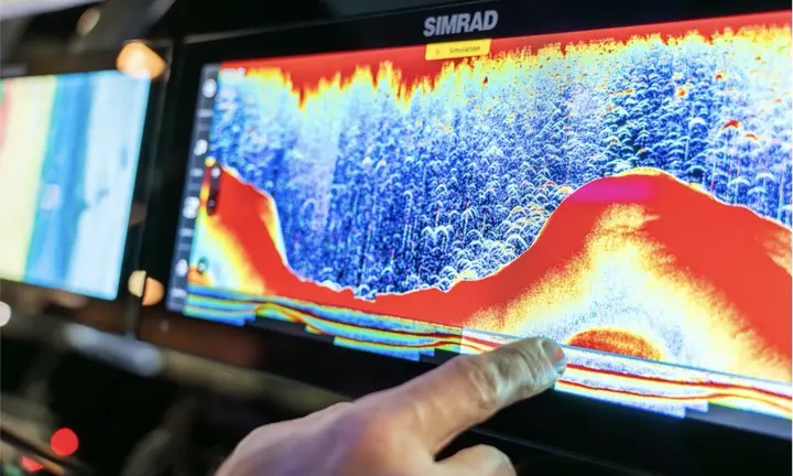 Simrad NEON OS 2.5 — manufacturer-supplied image | Official source: https://www.simrad-yachting.com/en-gb/world-of-simrad/news/