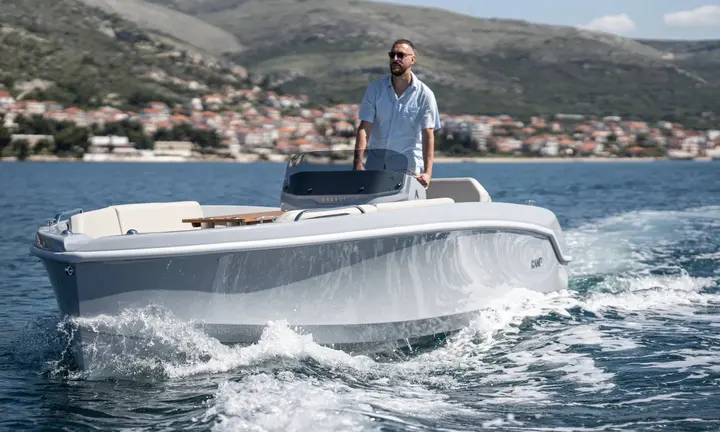 Official boat-builder photograph | RAND Serene 20 Renames the Breeze 20 for Quiet Electric Day Trips