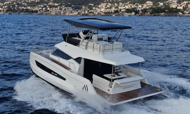 Official source-specific editorial image. Source: https://aventura-yachts.com/aventura-38-fly/