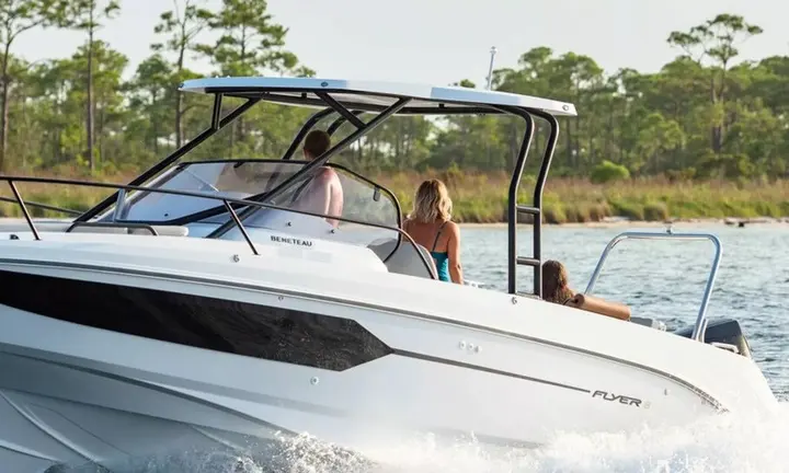 Official boat-builder photograph | BENETEAU Flyer 8 SUNdeck Balances Outdoor Lounging With Overnight Space