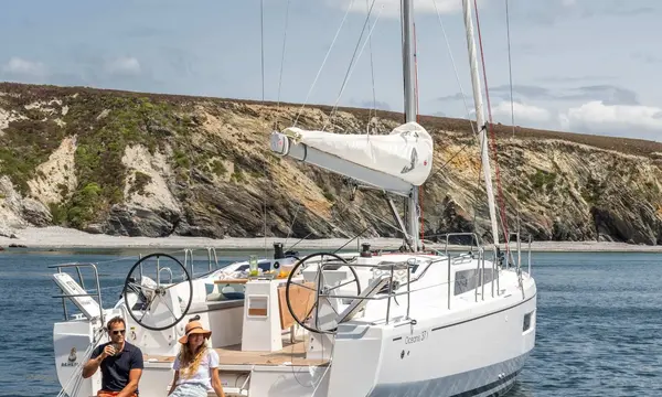 BENETEAU Refreshes Oceanis 30.1, 34.1 and 37.1 Interiors