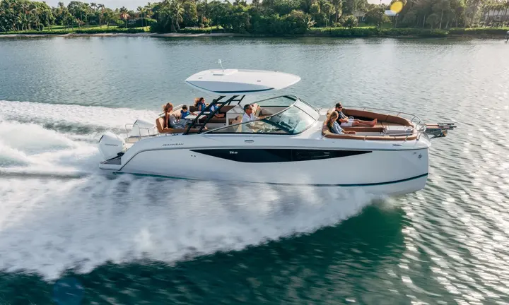 Jeanneau Brings TH33 and Compact NC Models to Fort Lauderdale — official Jeanneau image
