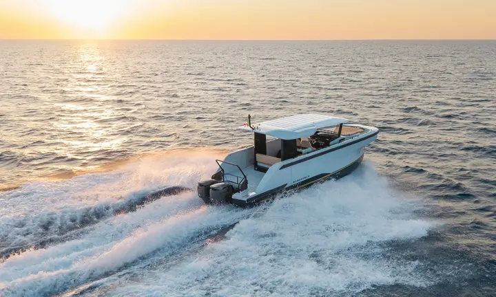 LBG MARCOPOLO MP10 Shows a Modular Sub-Ten-Metre Dayboat — official source image