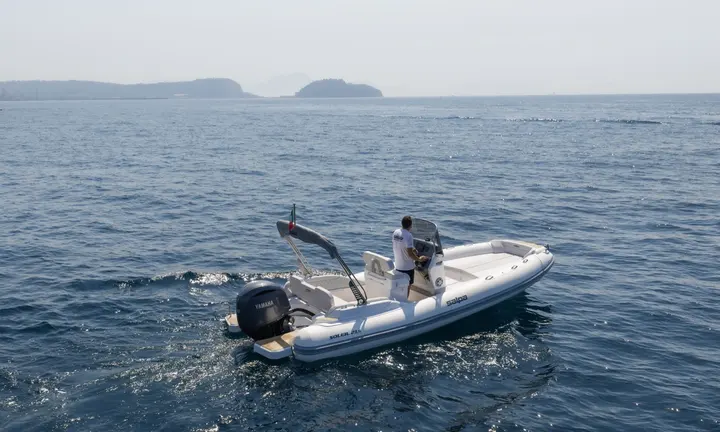 Salpa Soleil 21.5 Makes World Premiere at La Spezia Open Days — verified source image