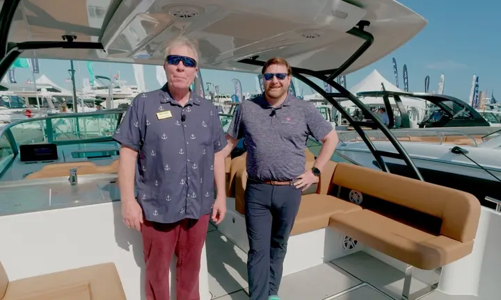 Jeanneau Details TH33 Power Catamaran After Palm Beach Debut — official Jeanneau image