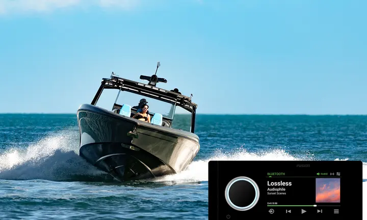 Garmin Launches Apollo RA800 Marine Stereo
