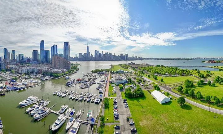 Freedom Boat Club Opens Its 450th Global Location — official Brunswick / Freedom Boat Club image