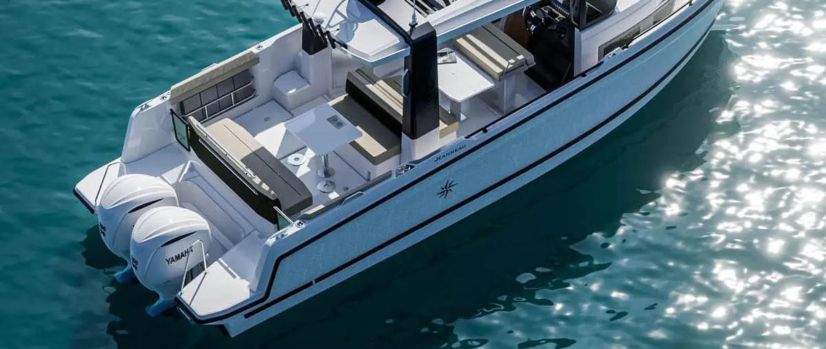 EX 34 Hardtop — official Jeanneau image