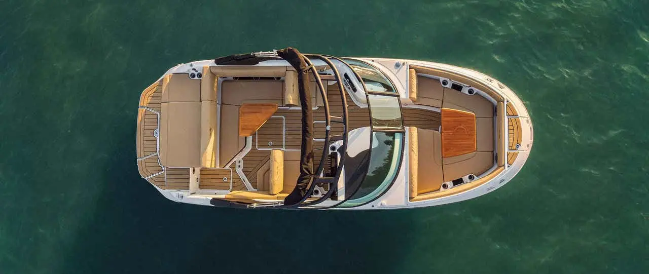 SDX 230 — official Sea Ray Boats image