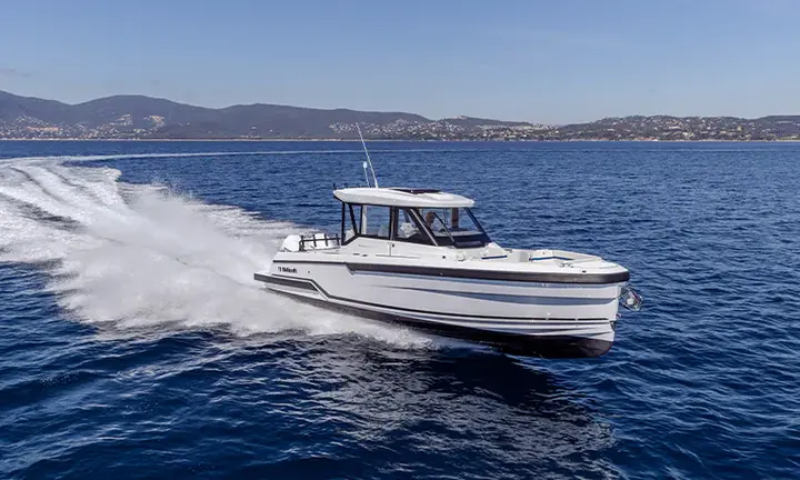 Wellcraft 28 Explorer — official Wellcraft image