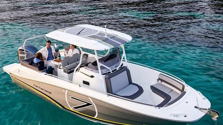 Cap Camarat 7.5 CC — official Jeanneau image