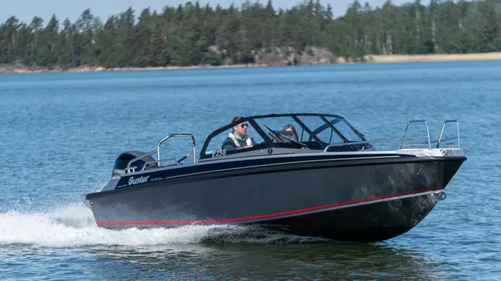 Buster XXL V MAX — official Buster image