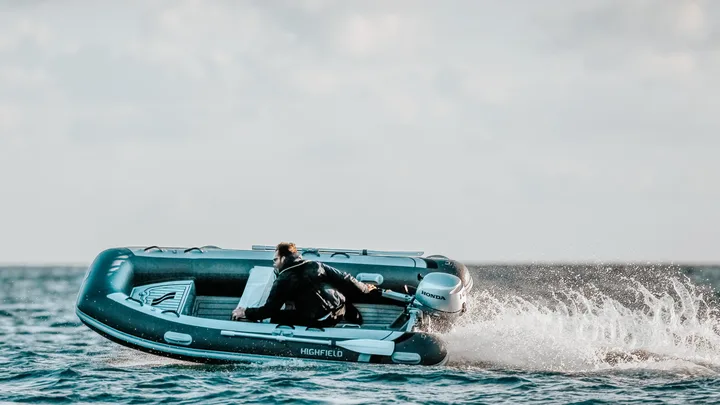 Classic 360 — official Highfield Boats image