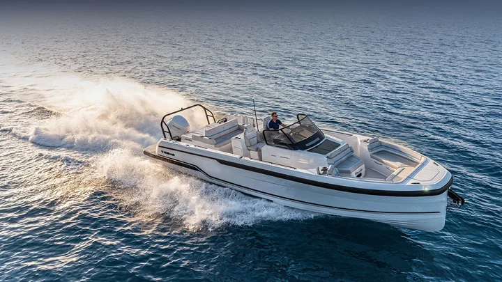 Wellcraft 33 Speedster — official Wellcraft image