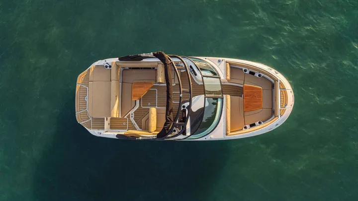SDX 230 — official Sea Ray Boats image