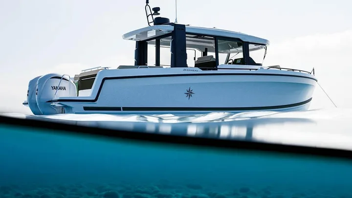 EX 34 Cabin — official Jeanneau image