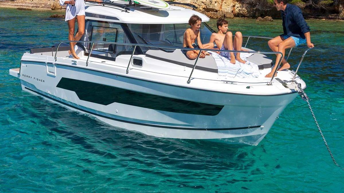 Merry Fisher 795 — official Jeanneau image