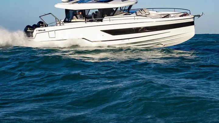 Wellcraft 38 Explorer — official Wellcraft image