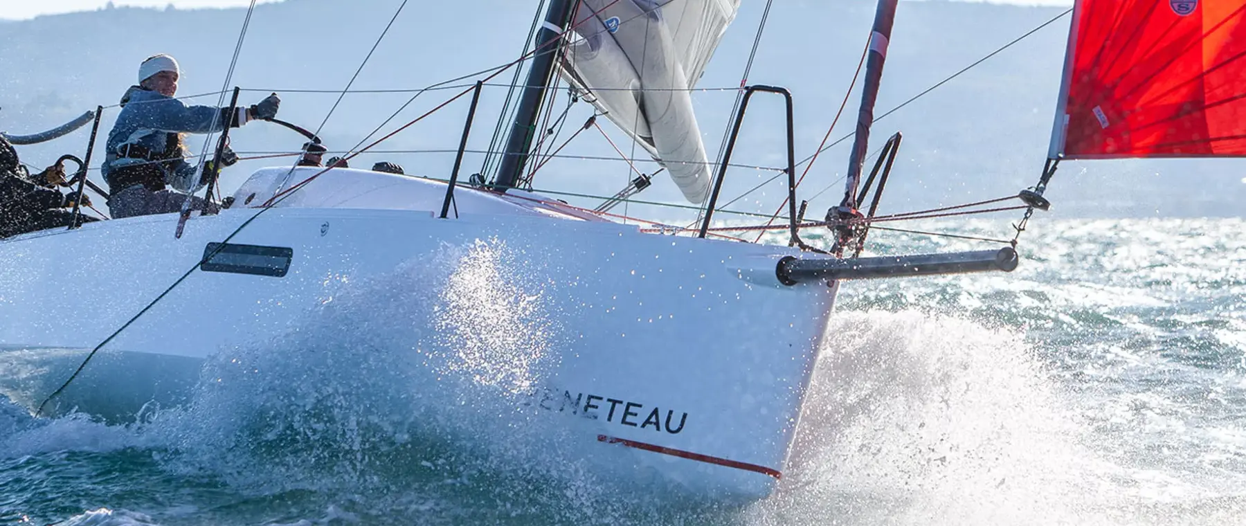 First 27 SE — official Beneteau image