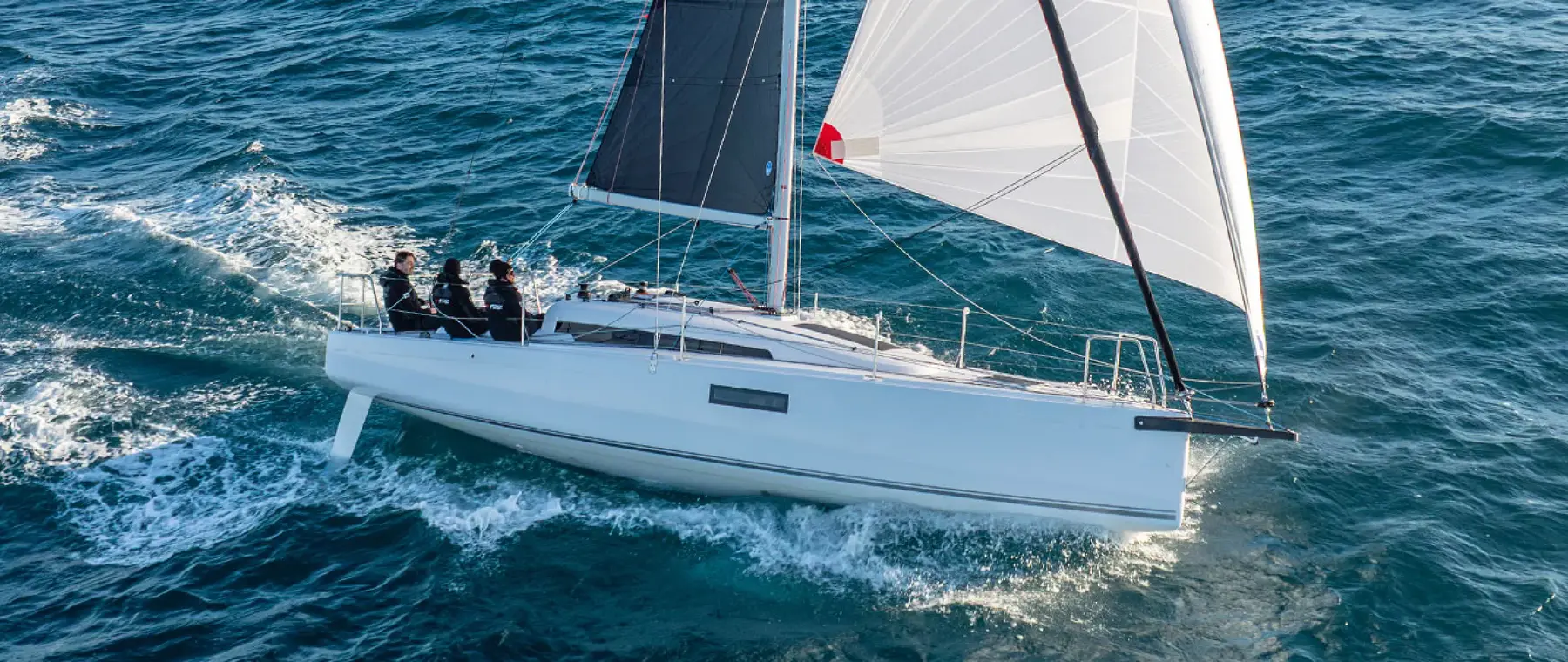First 30 — official Beneteau image