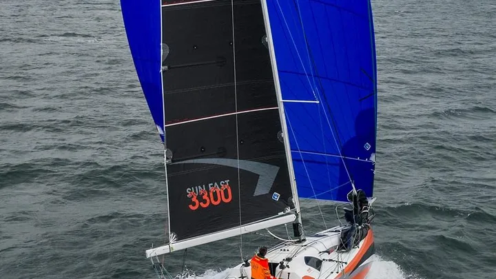 Sun Fast 3300 — official Jeanneau image