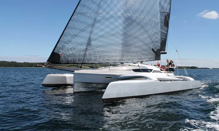Dragonfly 28 — official Dragonfly image