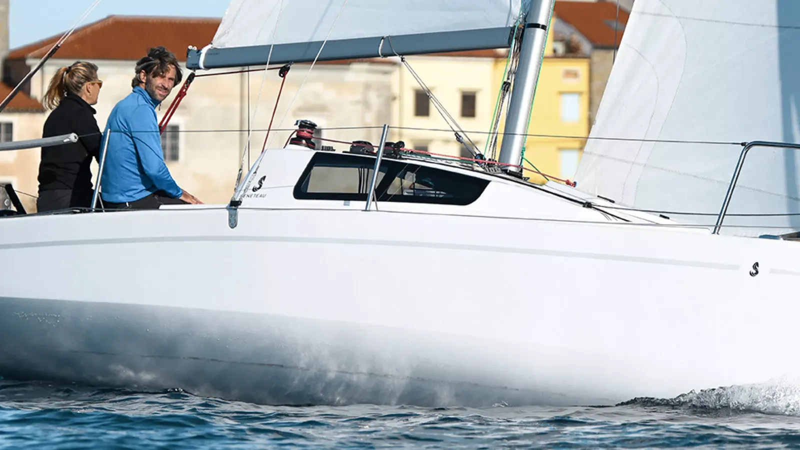 First 24 — official Beneteau image