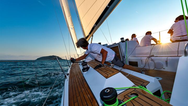 Elan E5 — official Elan Yachts image