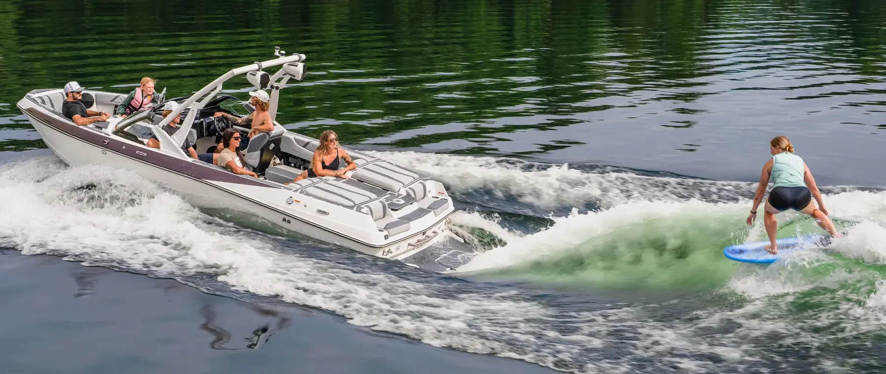 Official 2027 Malibu Wakesetter 20 VTX action image