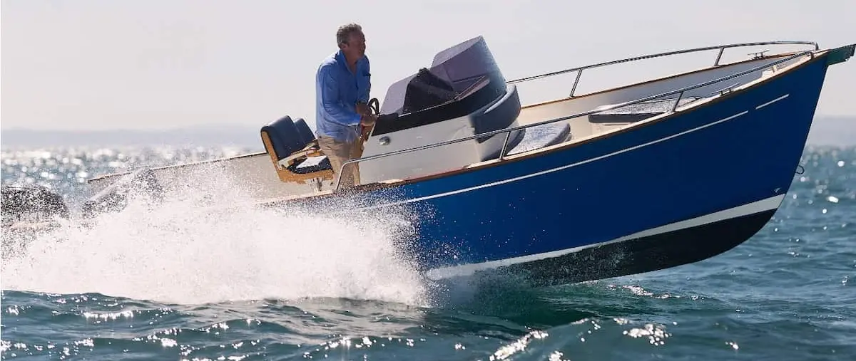 Official source image — 6.9m Rhéa 23 Origine Leads New UK Distribution Deal