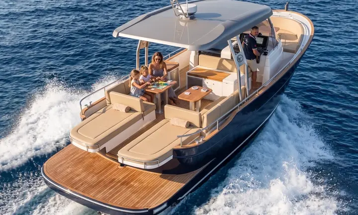 Sasga Menorquín 36 Open — official builder image