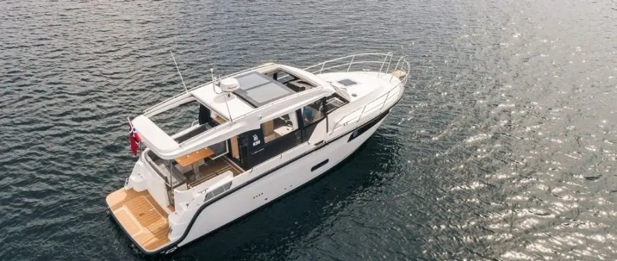 Viknes S35 Panorama — Southampton Boat Show official image